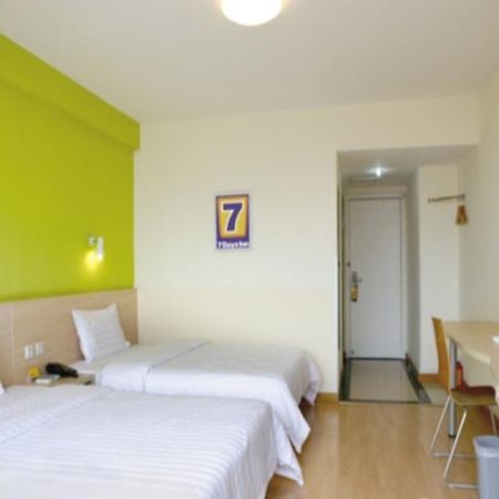 7 Days Inn Guangzhou Exterior photo